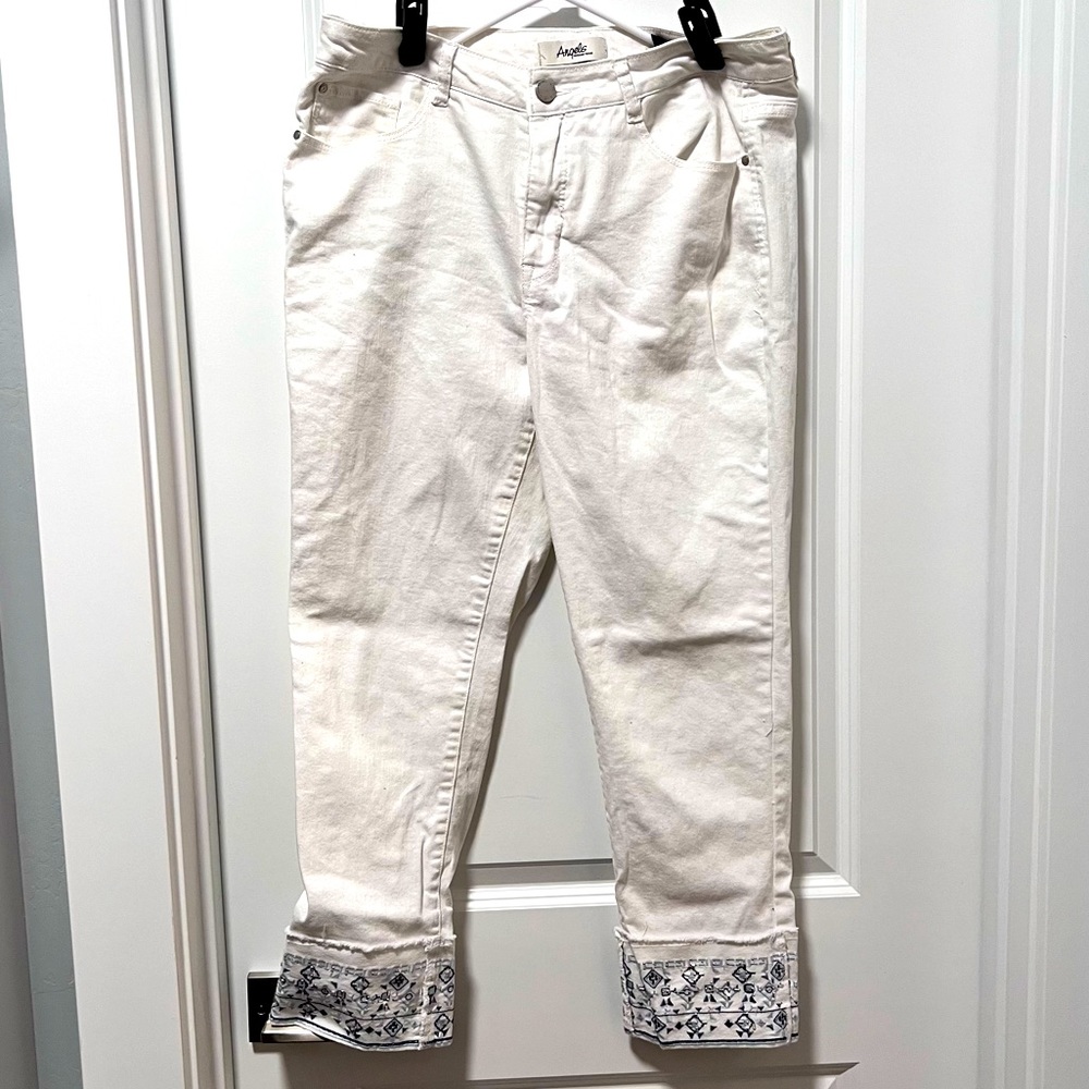 Angels Forever Young embellished size 12 capris. Worn once!